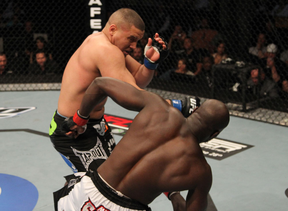 UFC                          11_kongo_vs_barry_005