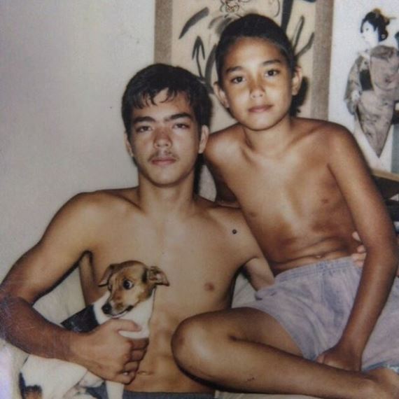 Лиото Мачида с братом в 1993