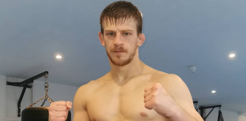 Арнольд Аллен переходит в легкий вес